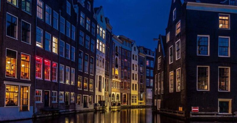 Amsterdam: Red Light District Horrors Audio Walking Tour App - Customer Feedback and Ratings