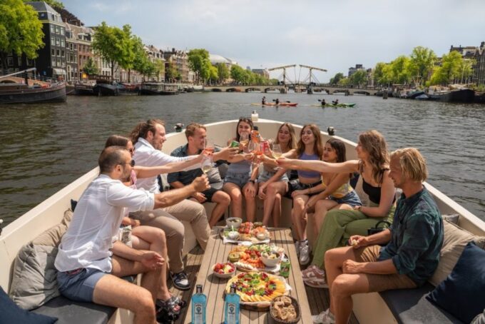 Amsterdam: Red-Light District Pub Crawl and Booze Boat Tour - Pub Crawl Highlights