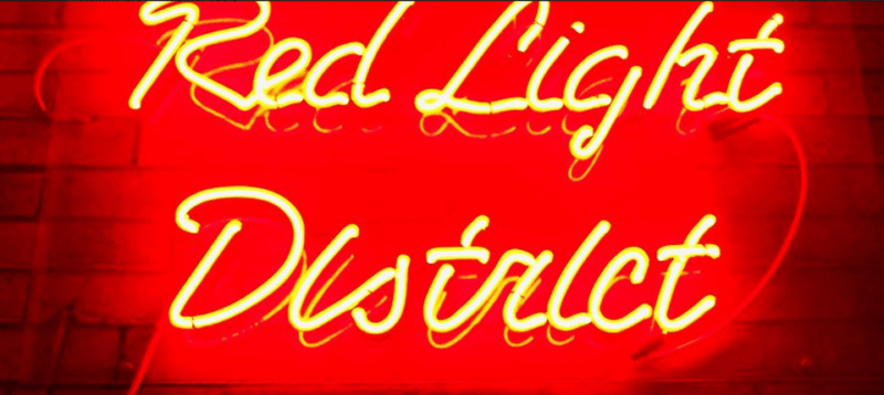 Amsterdam Red Light District Uncovered: The Untold Story - Group Composition and Atmosphere