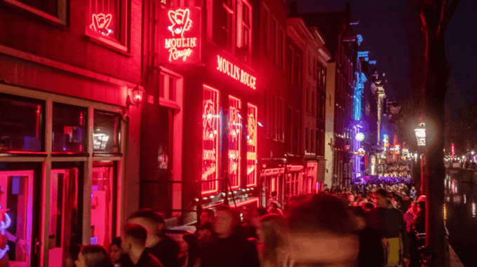 Amsterdam Red Light District Uncovered: The Untold Story - Customer Feedback and Ratings