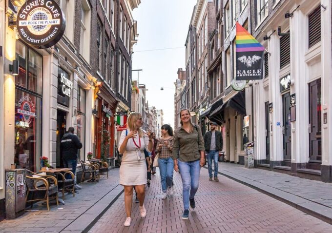 Amsterdam: Red Light Tour Exclusive and Peep Show - The Peep Show Experience