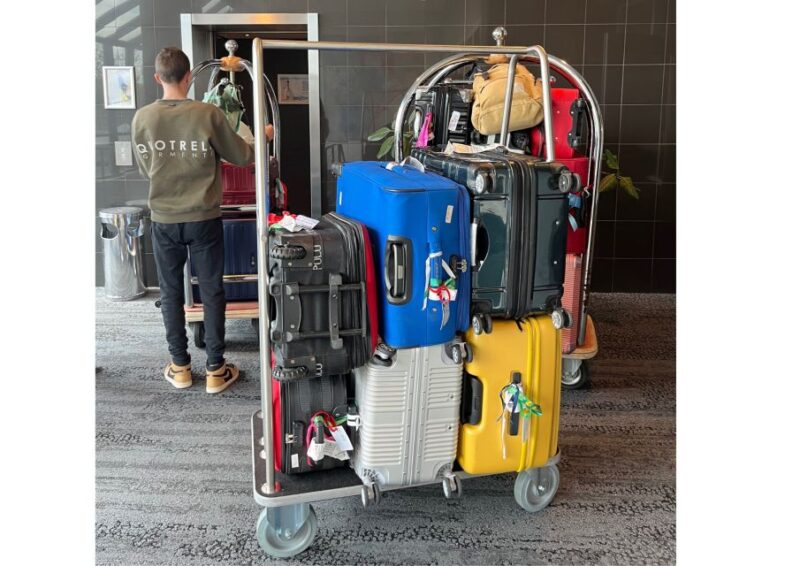 Amsterdam: Seamless Porterservice Baggage Airport to Hotel - Booking and Cancellation