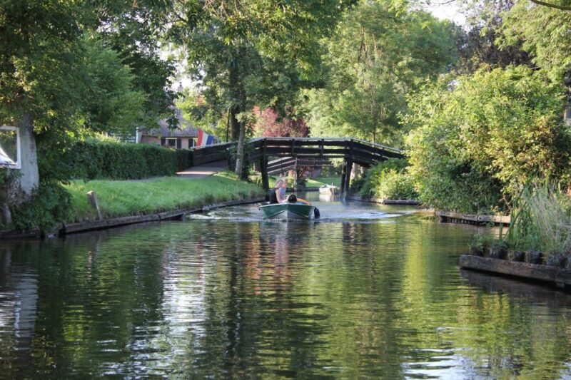 Amsterdam: Small Group or Private Tour to Giethoorn + Lunch - Included Activities