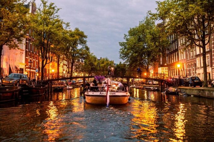 Amsterdam: The Bulldog Smoke-friendly Boat Cruise & 2 Drinks - Frequently Asked Questions