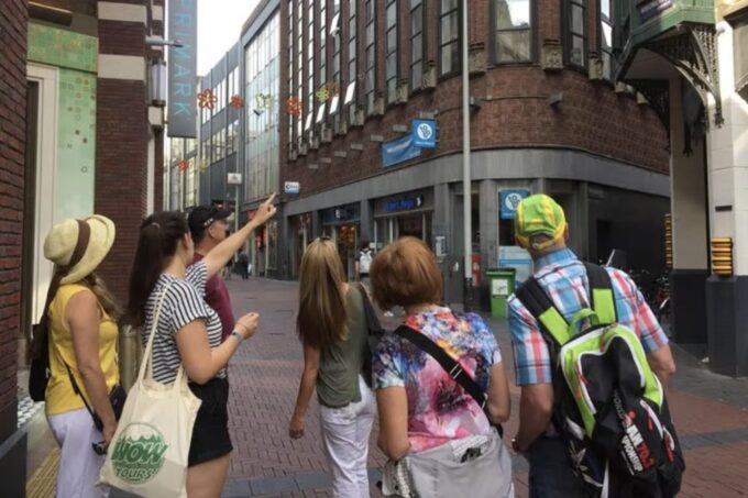Amsterdam: The Story of History & Culture Walking Tour - Exploring Amsterdams History and Culture
