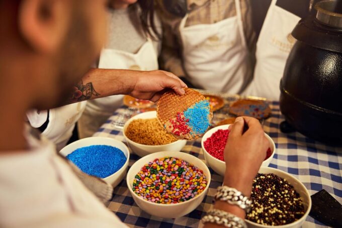 Amsterdam: Traditional Dutch Syrup Waffle Making Workshop - Complimentary Refreshments