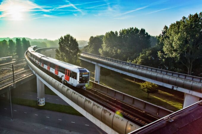 Amsterdam: Travel Ticket for 1-3 Days With Airport Transfer - Comparison to Other Transport Options