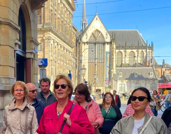 Amsterdam Trending Tastes Food & History Tour Hollanda Tours - Tour Schedule