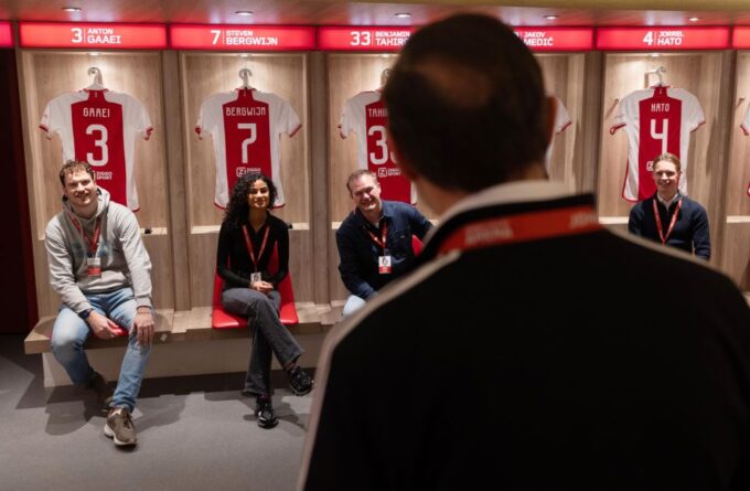 Amsterdam: VIP Johan Cruijff Arena Tour With Drink and Scarf - Tour Duration and Languages
