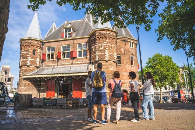 Amsterdam: Walking Tour With Dutch Pancake Lunch - Discovering Architectural Gems