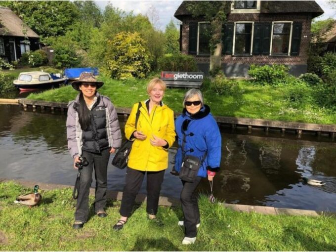 Amsterdam: Zaanse Schans & Giethoorn Guided Combo Tour - Zaanse Schans: Iconic Dutch Wonders