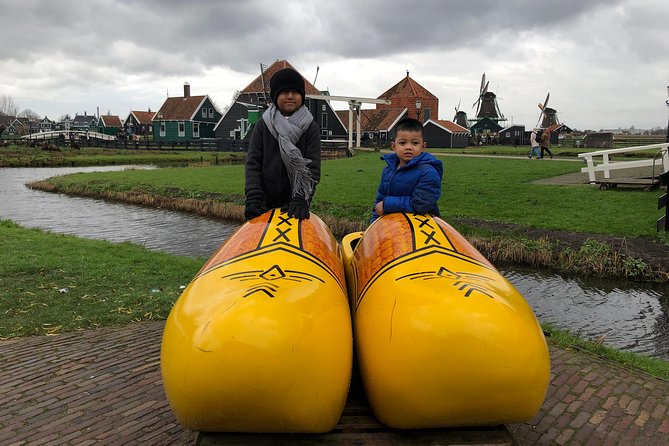 Amsterdam: Zaanse Schans & Giethoorn With Canal Cruise - Accessibility and Fitness Level