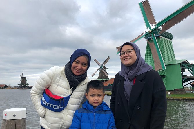Amsterdam: Zaanse Schans & Giethoorn With Canal Cruise - Worth The Stay