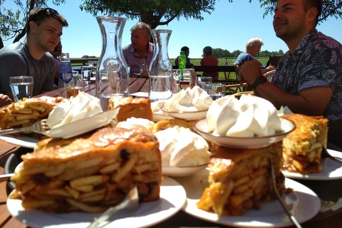 Amsterdams Countryside Half-Day Bike Tour in Small Group - Visiting Farms and Fishing Villages