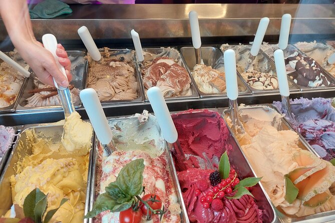 An Authentic Food & Wine Tour With a Sommelier in Pisa - Intimate Experience