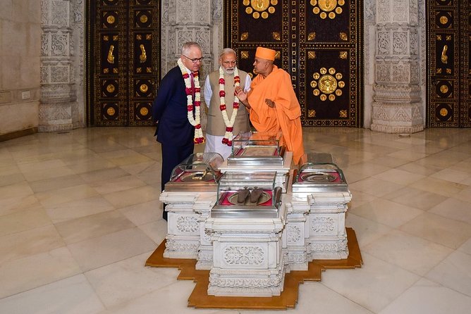 An Evening at the Akshardham Temple With Water Show With Private Transfer - Pickup and Meeting Points