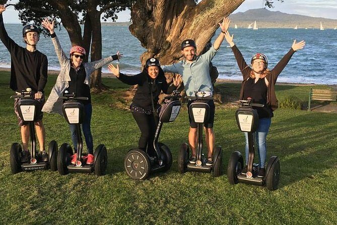 An Hour long Taste of the Segway Sensation and Sightseeing fun - Key Points