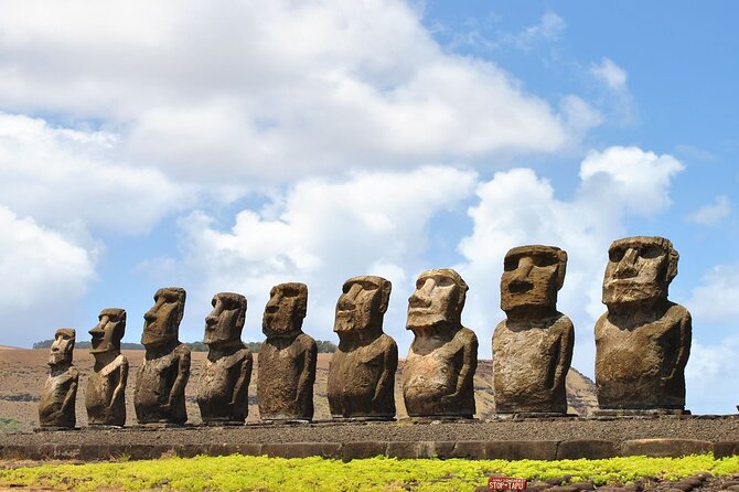 Anakena and Rapa Nui Culture in Easter Island - Discovering Rano Raraku Crater