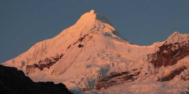 Ancash: Ascent to the Ishinga-Tocllaraju Mountains |5D-4N| - Group Size and Language
