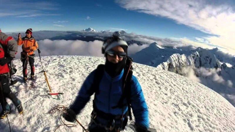 Ancash: Mountaineering to the Vallunaraju Mountain |2D-1N| - Experience Highlights