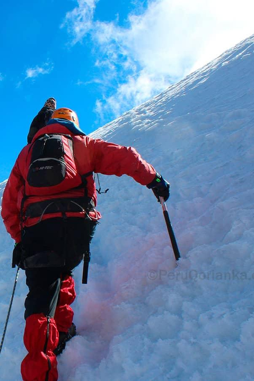 Ancash: Mountaineering to Vallunaraju Mountain |2D-1N| - Key Points