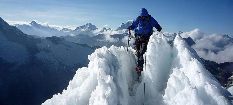 Ancash: Mountaineering to Vallunaraju Mountain |2D-1N| - Highlights of the Experience