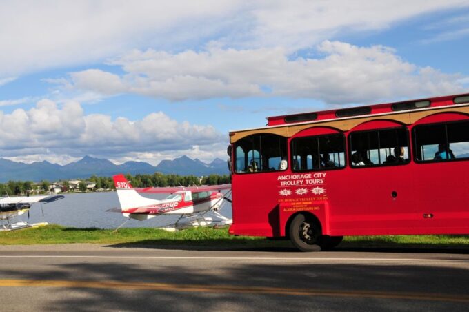 Anchorage: 1-Hour Trolley Tour - Tour Experience
