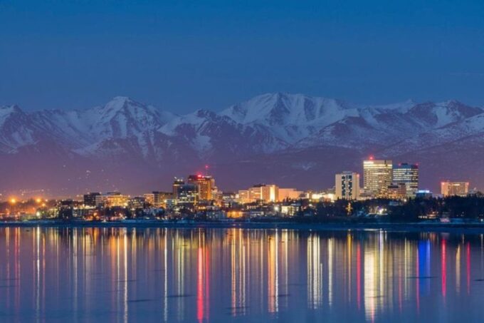 Anchorage: Sunset Photo Safari - Group Size and Suitability