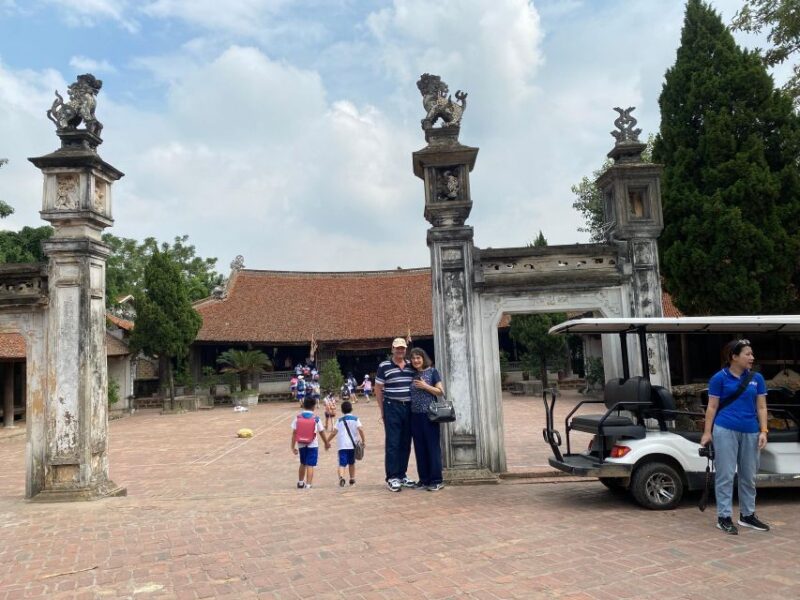 Ancient Treasures: Private Duong Lam & Van Phuc Village Tour - Duong Lam Village Highlights