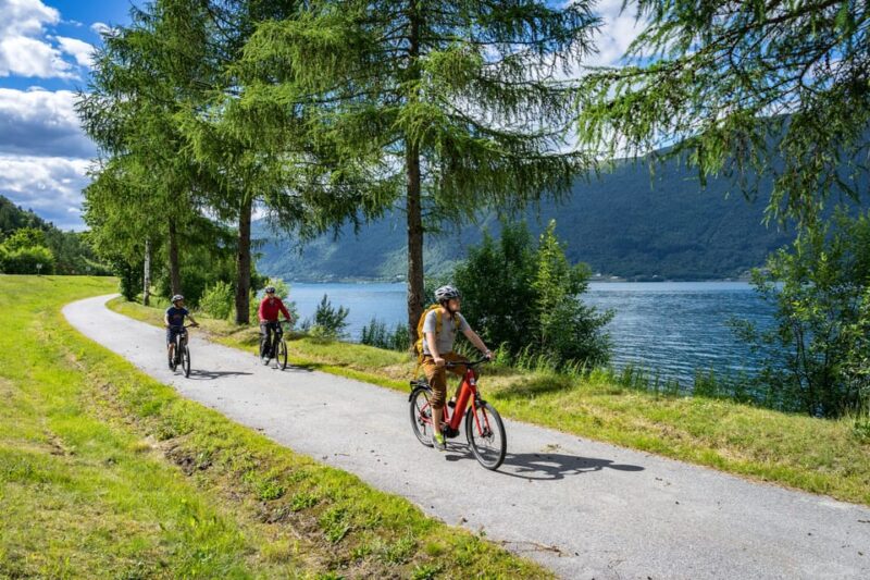 Andalsnes: Bike & Hike Adventure to Litlefjellet Summit - Itinerary