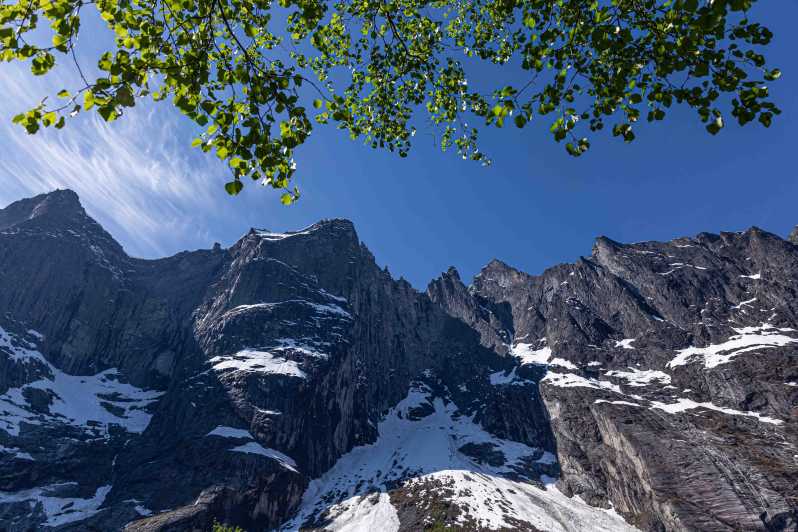 Åndalsnes: Guided Bus Tour to Troll Wall - Highlights of the Tour