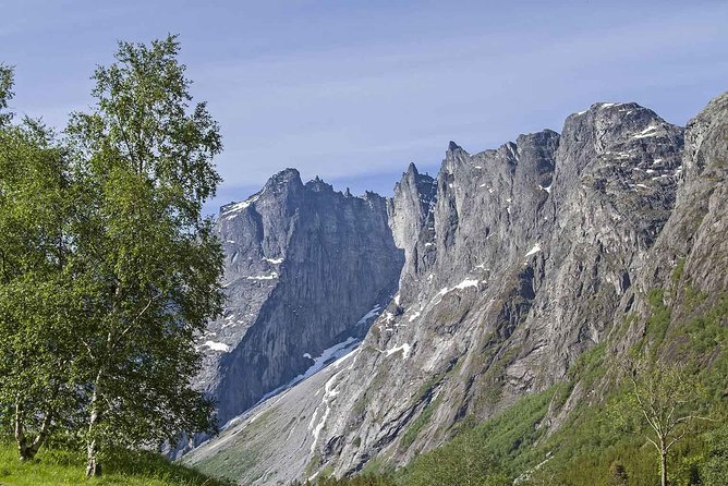 Andalsnes Shore Excursion: the Troll Road and Troll Wall - Admiring the Romsdalshorn Peak