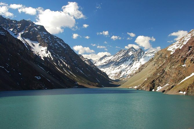 Andes Tour to Portillo Inca Lagoon With San Esteban Vineyard Empanada & Wine - Views and Scenery