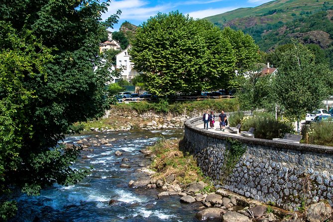 Andorra, France and Spain: The Original Three Countries Tour - Scenic Landscapes