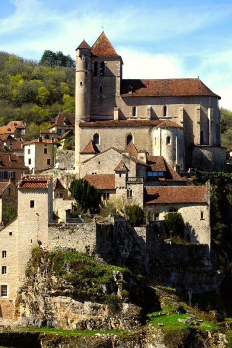 ANDRÉ BRETON HOUSE: 19th International Surrealism Exhibition - Accessibility Considerations