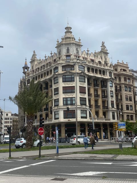 Anecdotes and History of San Sebastian - Scenic Landmarks and Attractions