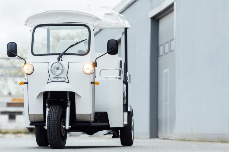 Angers: City Center Tour in an Electric Tuk-Tuk - Itinerary Highlights