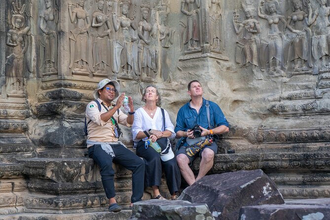 Angkor Adventure Vespa Tour - Inclusive Local Snacks & Lunch - Visiting Famous Temples