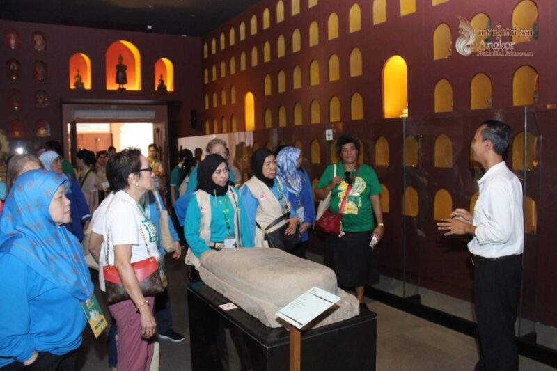 Angkor National Museum Ticket With Pick up and Drop off - Gallery of 1000 Buddha Statues