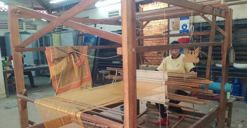Angkor Silk Farm, Senteurs Dangkor & Satcha Handicraft - Good To Know