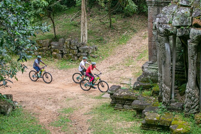 Angkor Sunrise Bike Tour With Breakfast and Lunch Included - Tour Logistics and Requirements
