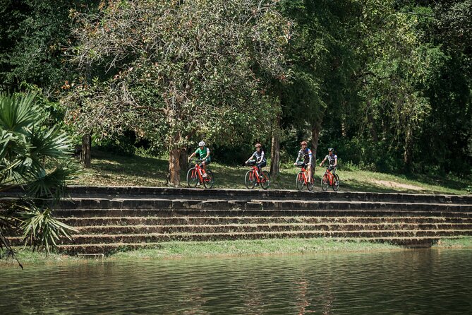 Angkor Sunrise Tour by Bike With Breakfast, Lunch & Tour Guide - Reviews and Ratings