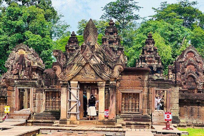 Angkor Sunrise Tours With Benteay Srei and Bengmealea Landmine, - Transportation and Accessibility