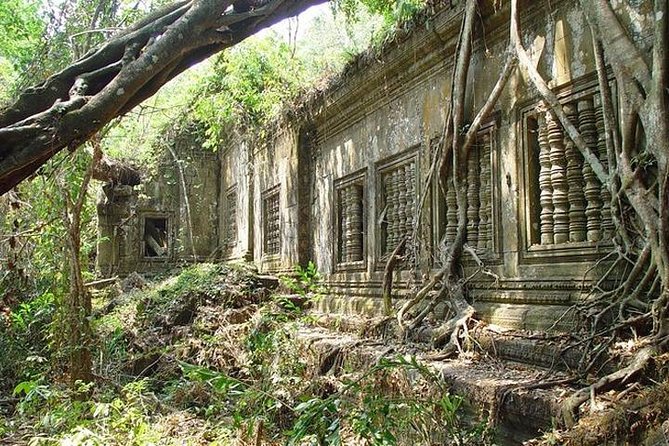 Angkor Wat and Small Circuit Temples by Private Transport - Angkor Wat Exploration