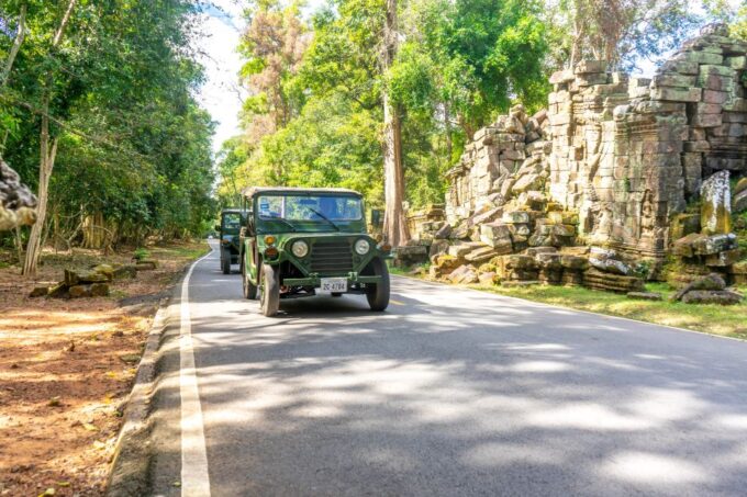 Angkor Wat: Guided Jeep Tour Inclusive Lunch at Local House - Frequently Asked Questions