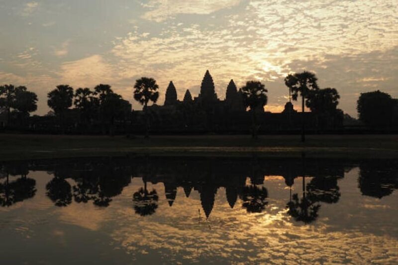 Angkor Wat: Guided Sunrise Bike Tour W/ Breakfast and Lunch - Good To Know