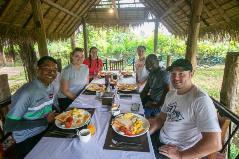Angkor Wat: Guided Sunrise Bike Tour W/ Breakfast and Lunch - Pickup and Dropoff