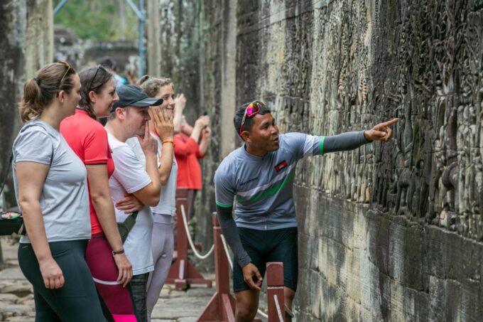 Angkor Wat: Guided Sunrise Bike Tour W/ Breakfast and Lunch - Meals and Refreshments