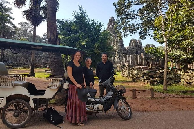 Angkor Wat Happy Tour From Siem Reap, Cambodia - Visiting the Floating Village