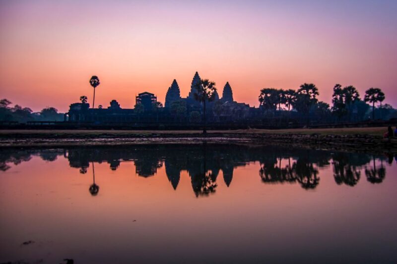 Angkor Wat: Highlights and Sunrise Guided Tour - Itinerary and Highlights
